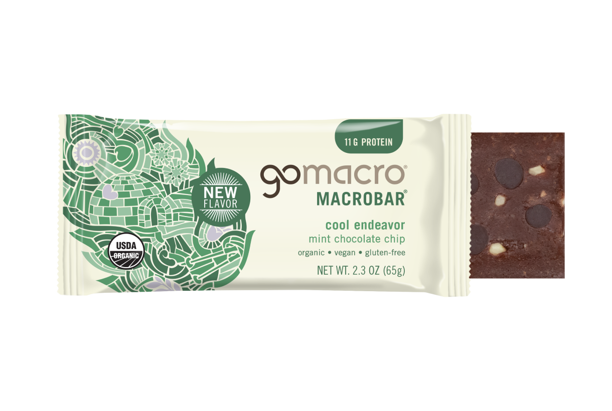 GoMacro Mint Chocolate Chip bar