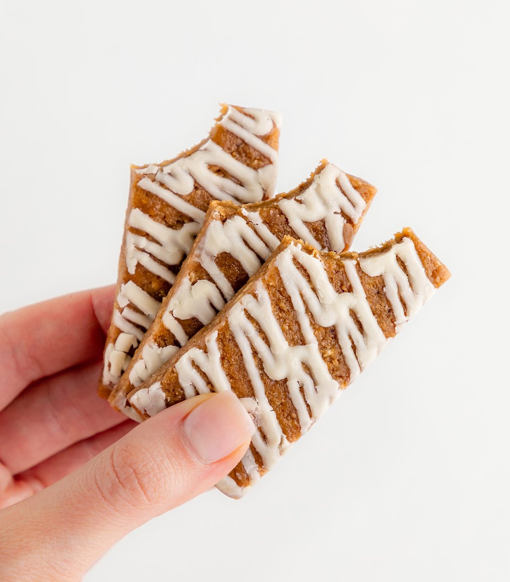 Three GoMacro Cinnamon Roll Kids Bars