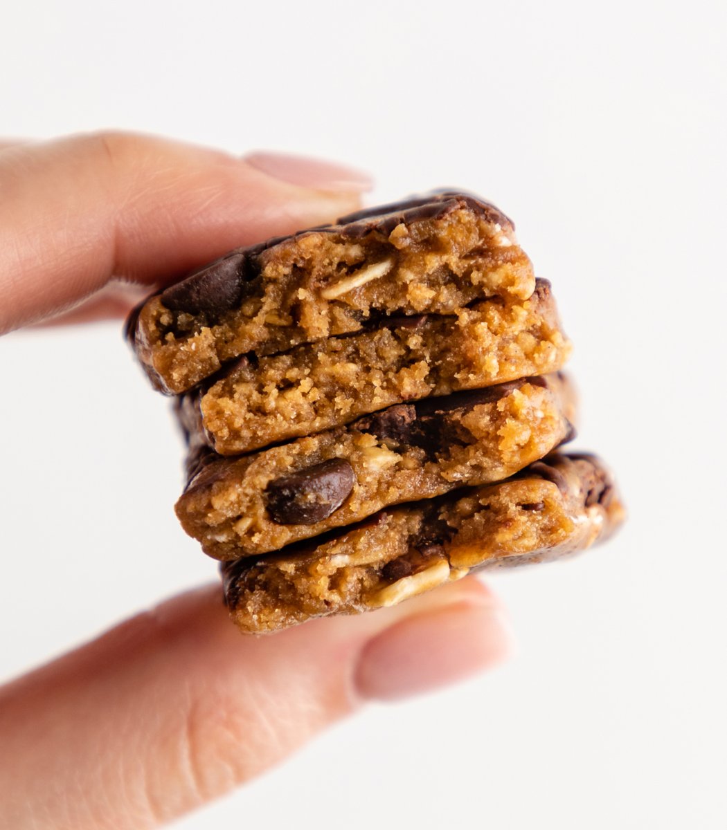 Stack of GoMacro Oatmeal Chocolate Chip Cookie Kids Bars