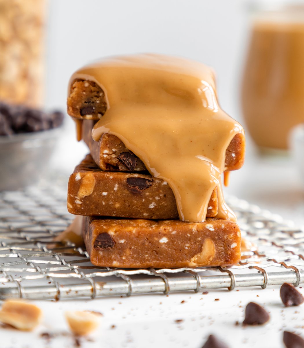 Stack of GoMacro peanut butter chocolate chip minis