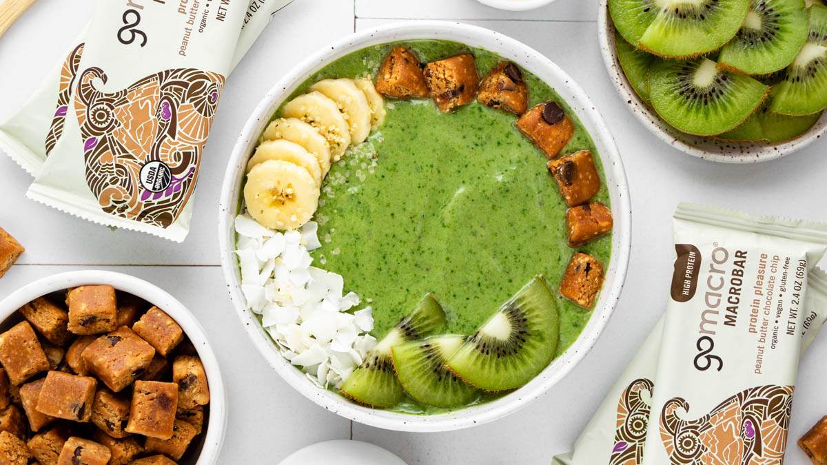Green Peanut Butter Smoothie Bowl