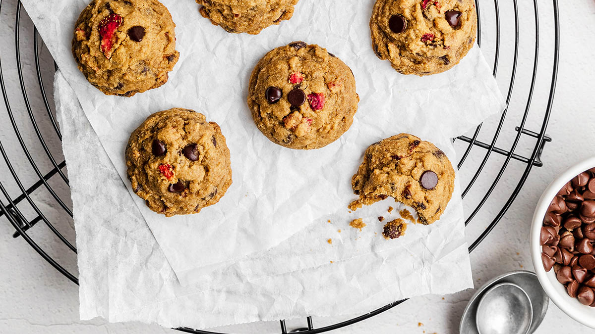 A pan of strawberry chocolate chip cookies