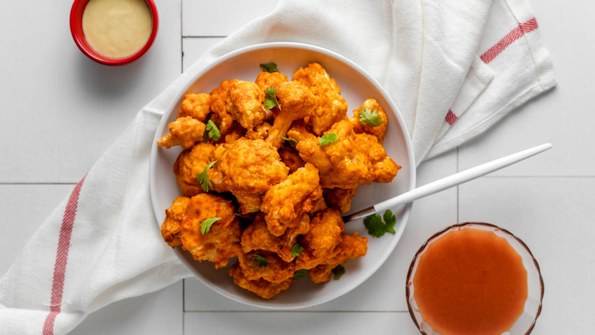 A bowl of buffalo cauliflower wings