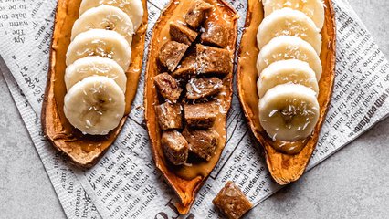 Bananas and GoMacro protein bar on top of sweet potato toast