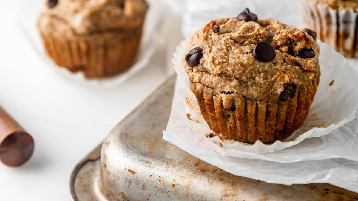 Chocolate peanut butter muffins made with chocolate peanut butter protein bars