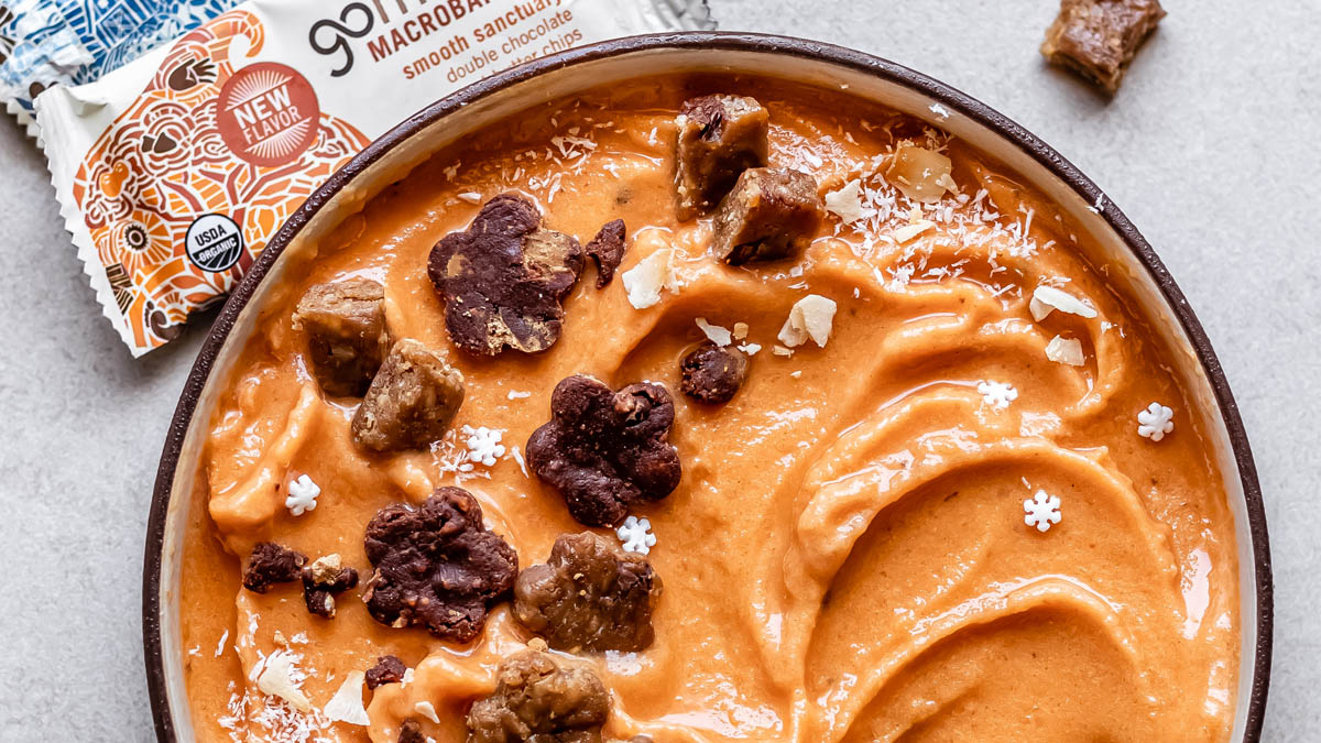 Pumpkin smoothie bowl topped with GoMacro MacroBar